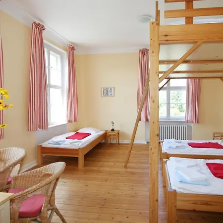 Guest house Familien- Und Freizeithotel Gutshaus