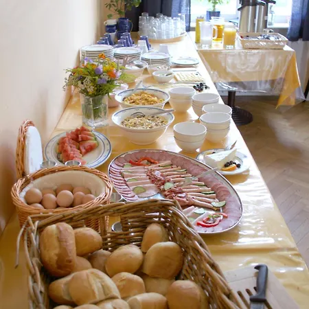 Gasthof Familien- Und Freizeithotel Gutshaus