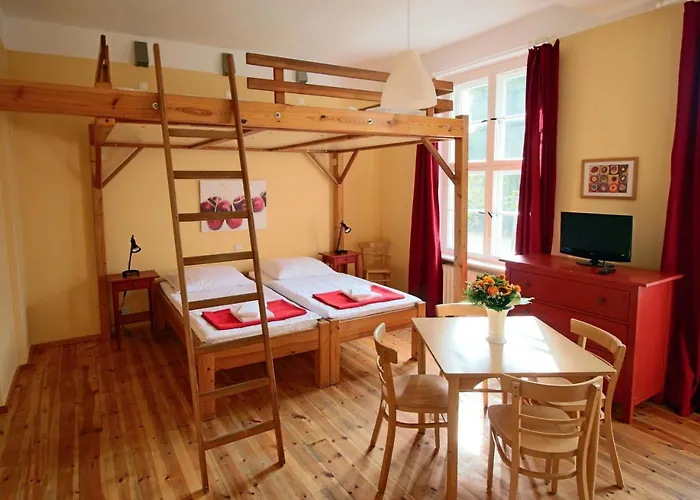 Familien- Und Freizeithotel Gutshaus Vendégház 3*